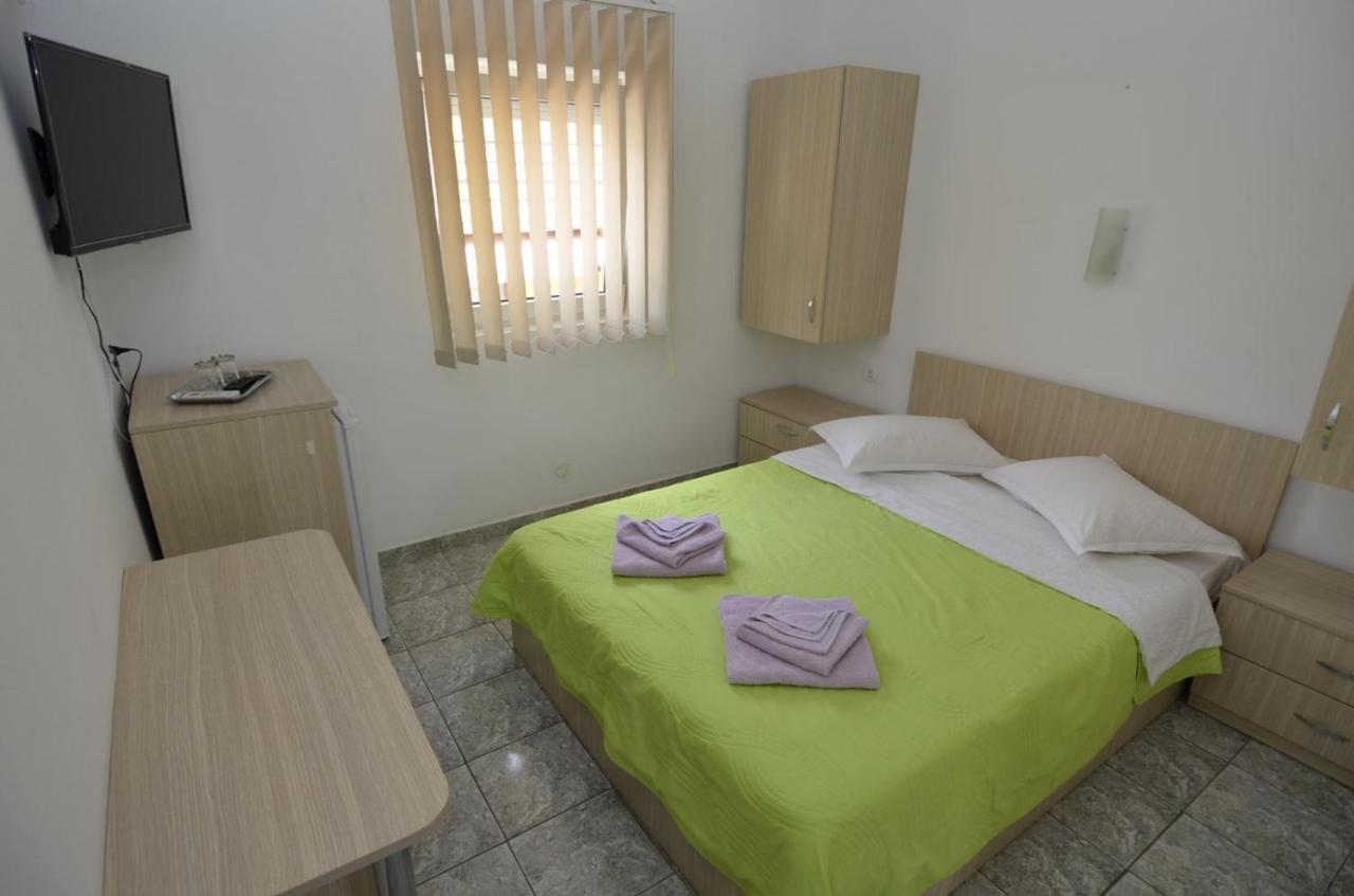 Vila Rara Hotel Costinesti Exterior photo