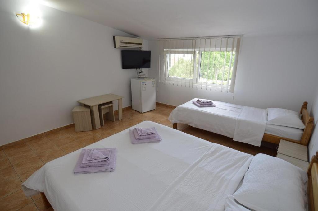 Vila Rara Hotel Costinesti Exterior photo